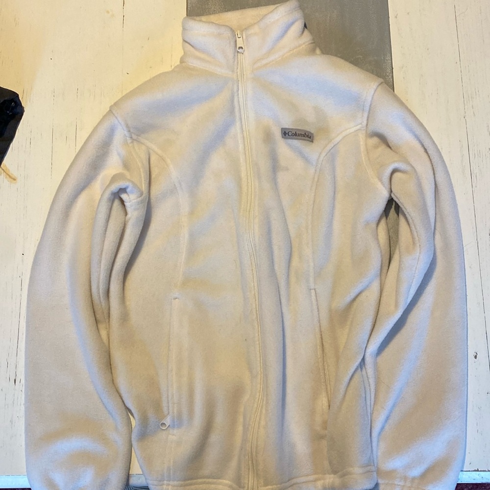 Women’s size S fleece Columbia jacket